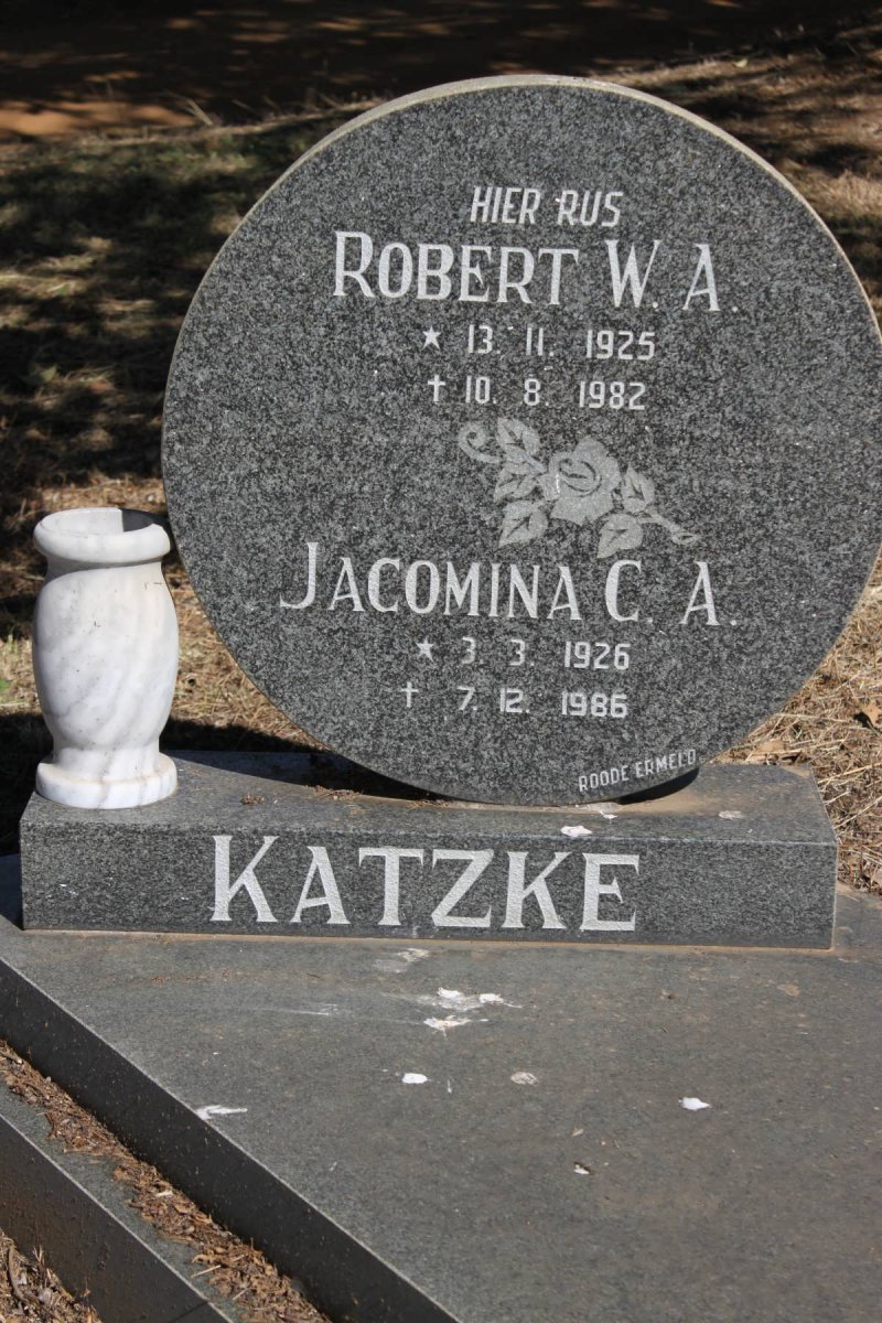 KATZKE Robert W.A. 1925-1982 &amp; Jacomina C.A. 1926-1986