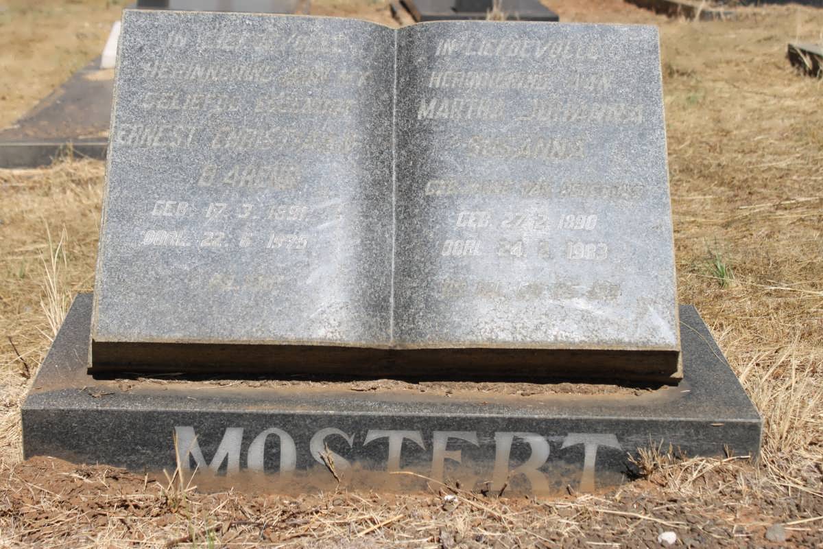MOSTERT Ernest Christiaan Barend 1891-1975 &amp; Martha Johanna Susanna 1890-1983