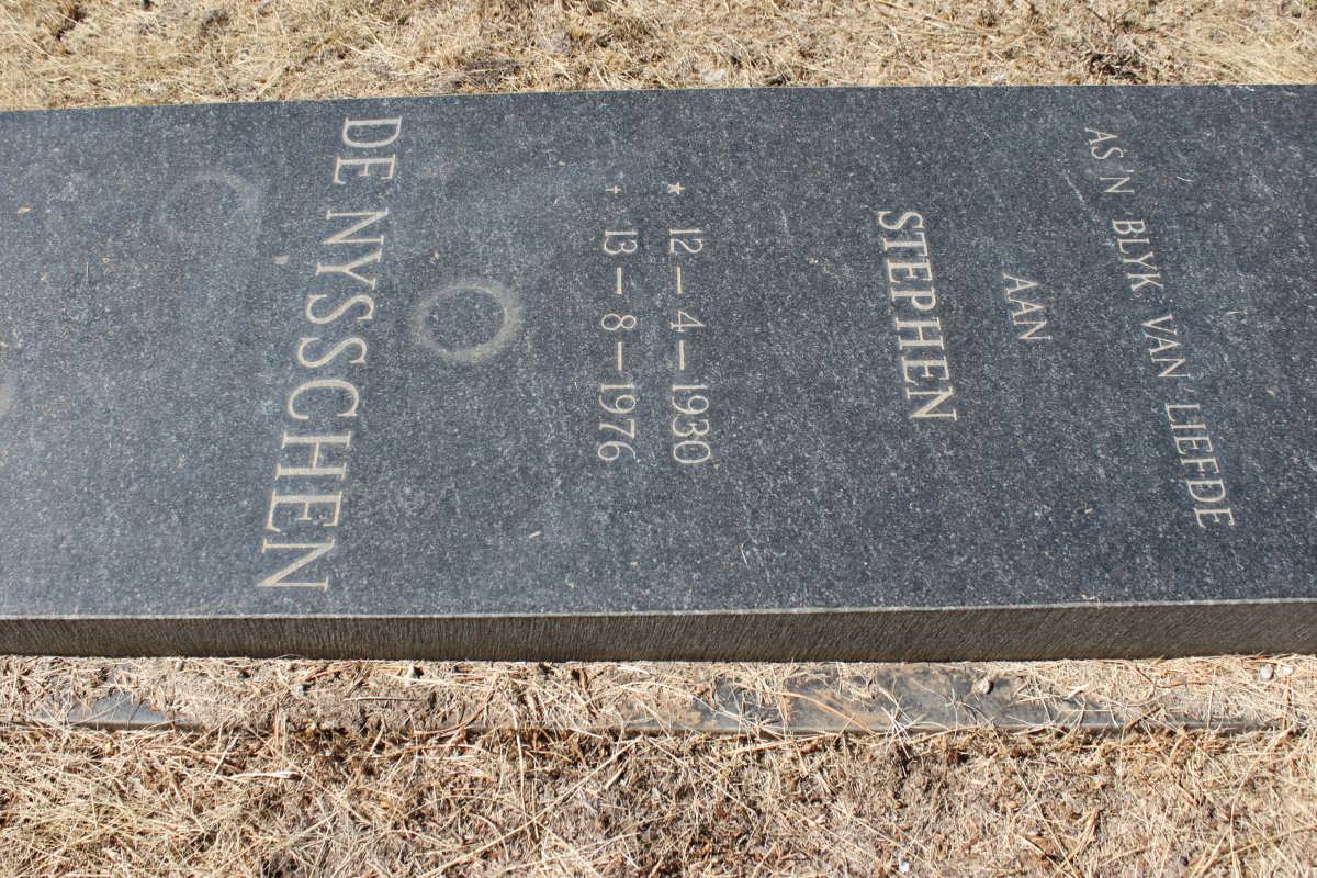 NYSSCHEN Stephen, de 1930-1976