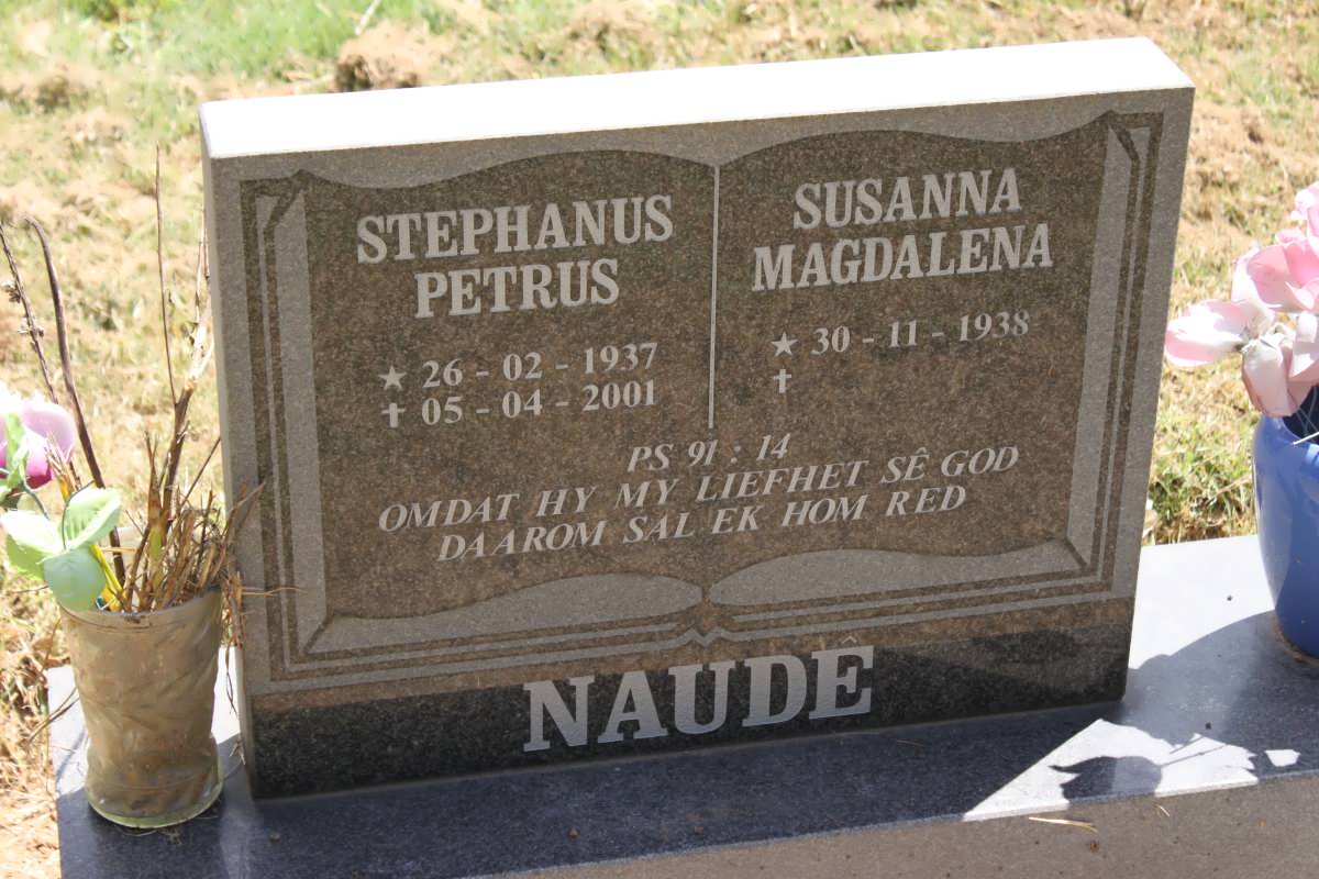NAUDE Stephanus Petrus 1937-2001 &amp; Susanna Magdalena 1938-