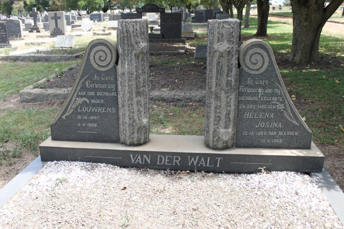 WALT Louwrens, van der 1897-1968 &amp; Helena Josina VAN HEERDEN 1909-1966