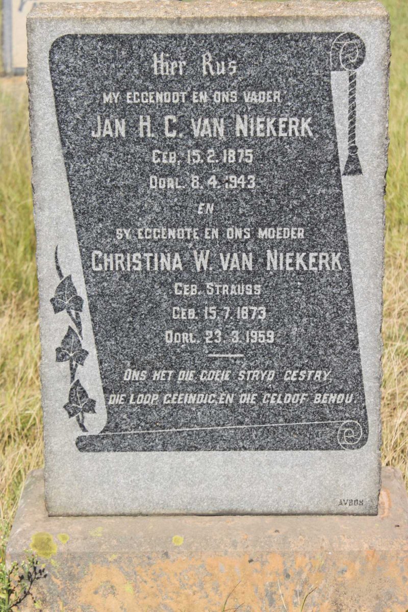 NIEKERK Jan H.C., van 1875-1943 &amp; Christina W. STRAUSS 1873-1959