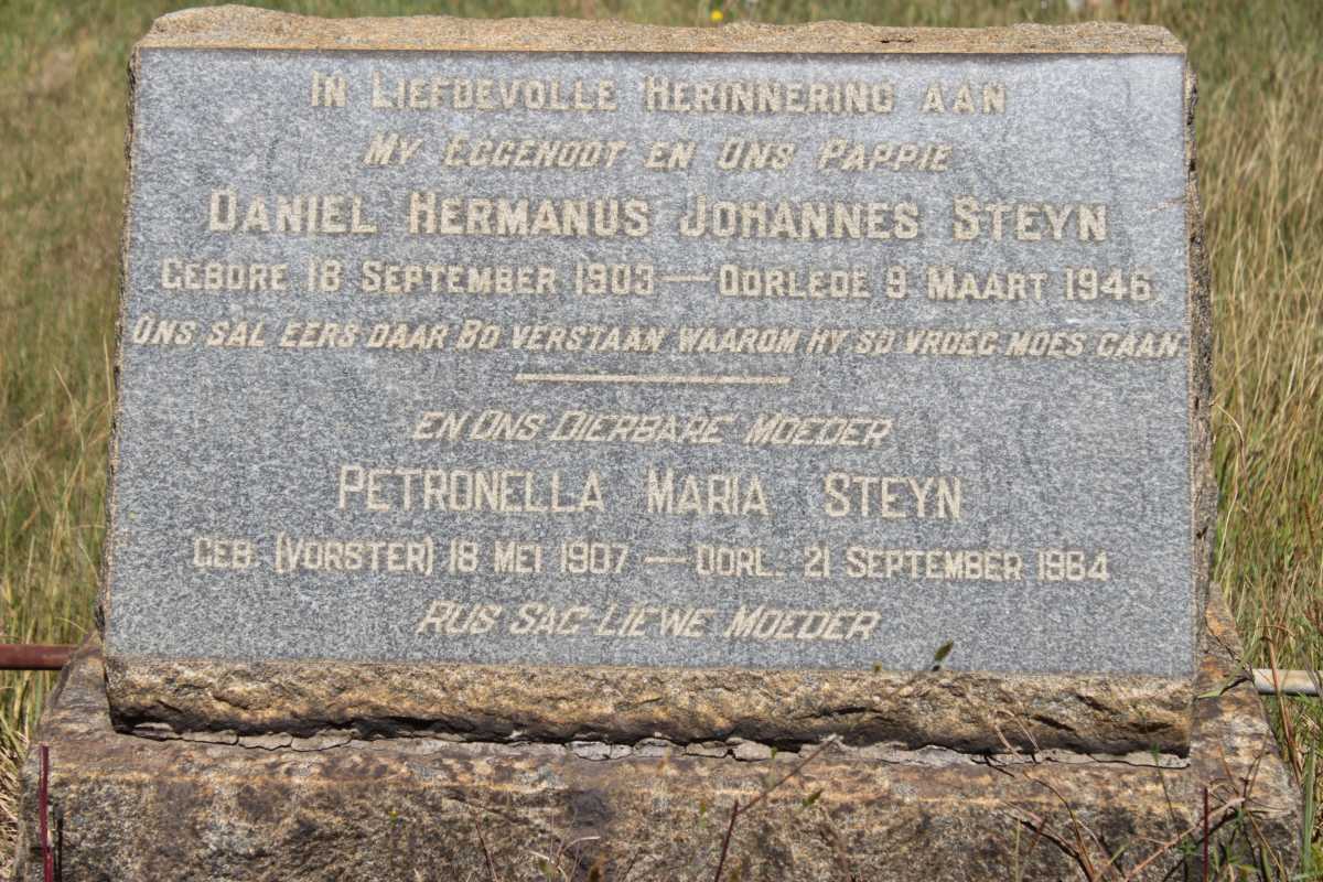 STEYN Daniel Hermanus Johannes 1903-1946 &amp; Petronella Maria VORSTER 1907-1964