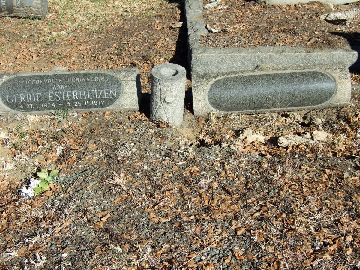 ESTERHUIZEN Gerrie 1924-1972