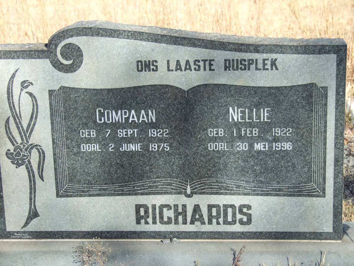 RICHARDS Compaan 1922-1975 &amp; Nellie 1922-1996