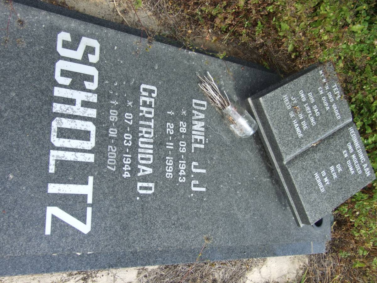 SCHOLTZ Daniël J.J. 1943-1996 &amp; Gertruida D. 1944-2007