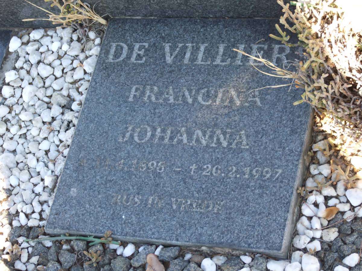 VILLIERS Pieter H., de 1898-1977 &amp; Francina Johanna 1898-1997