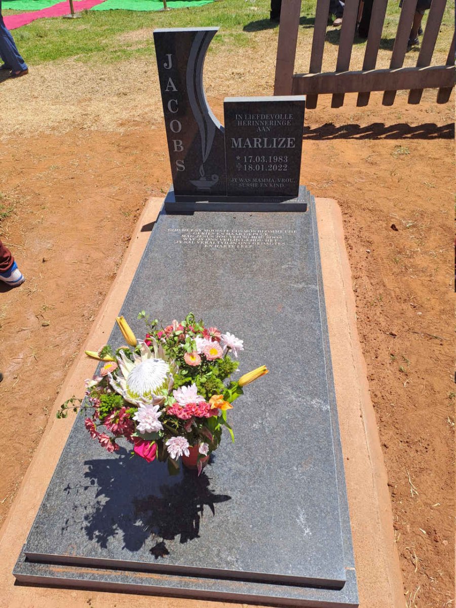 JACOBS Marlize 1983-2022