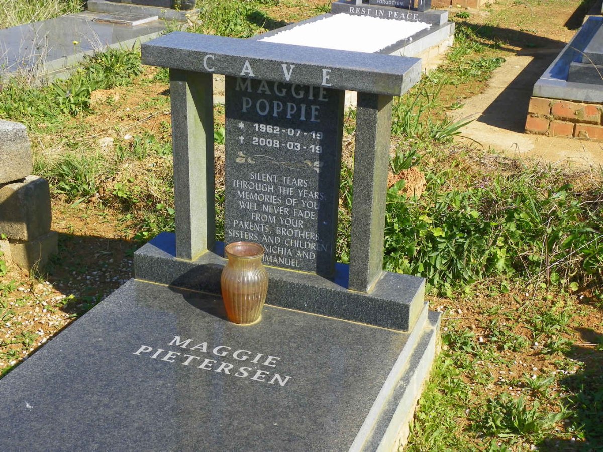 CAVE Maggie Poppie, PIETERSEN 1962-2008