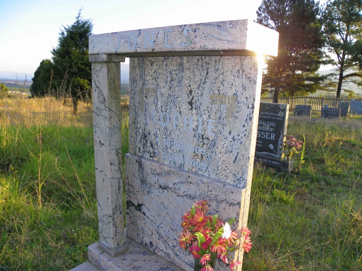 JONES Sophie 1909-2005