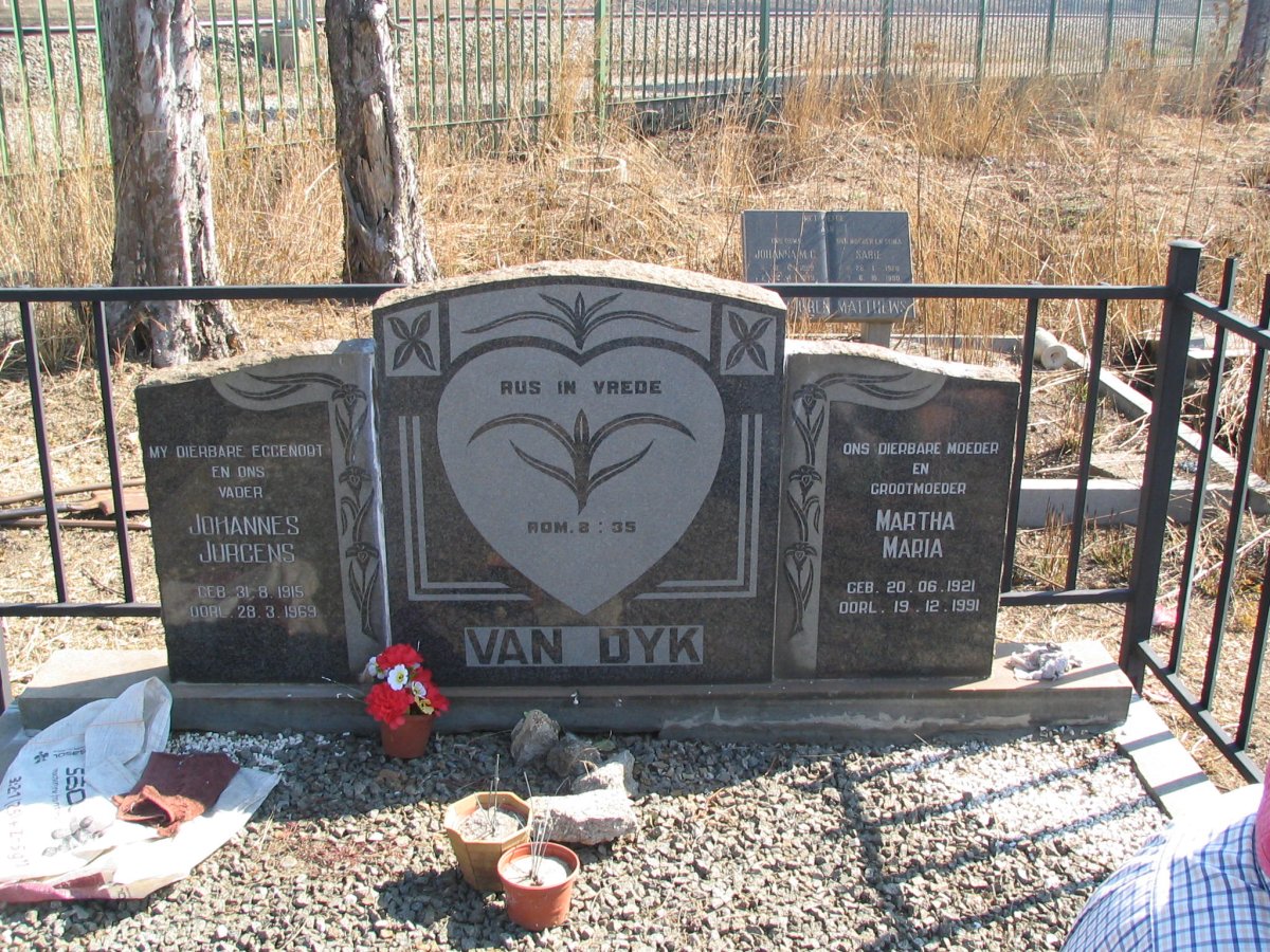 DYK Johannes Jurgens, van 1915-1969 &amp;  Martha Maria 1921-1991