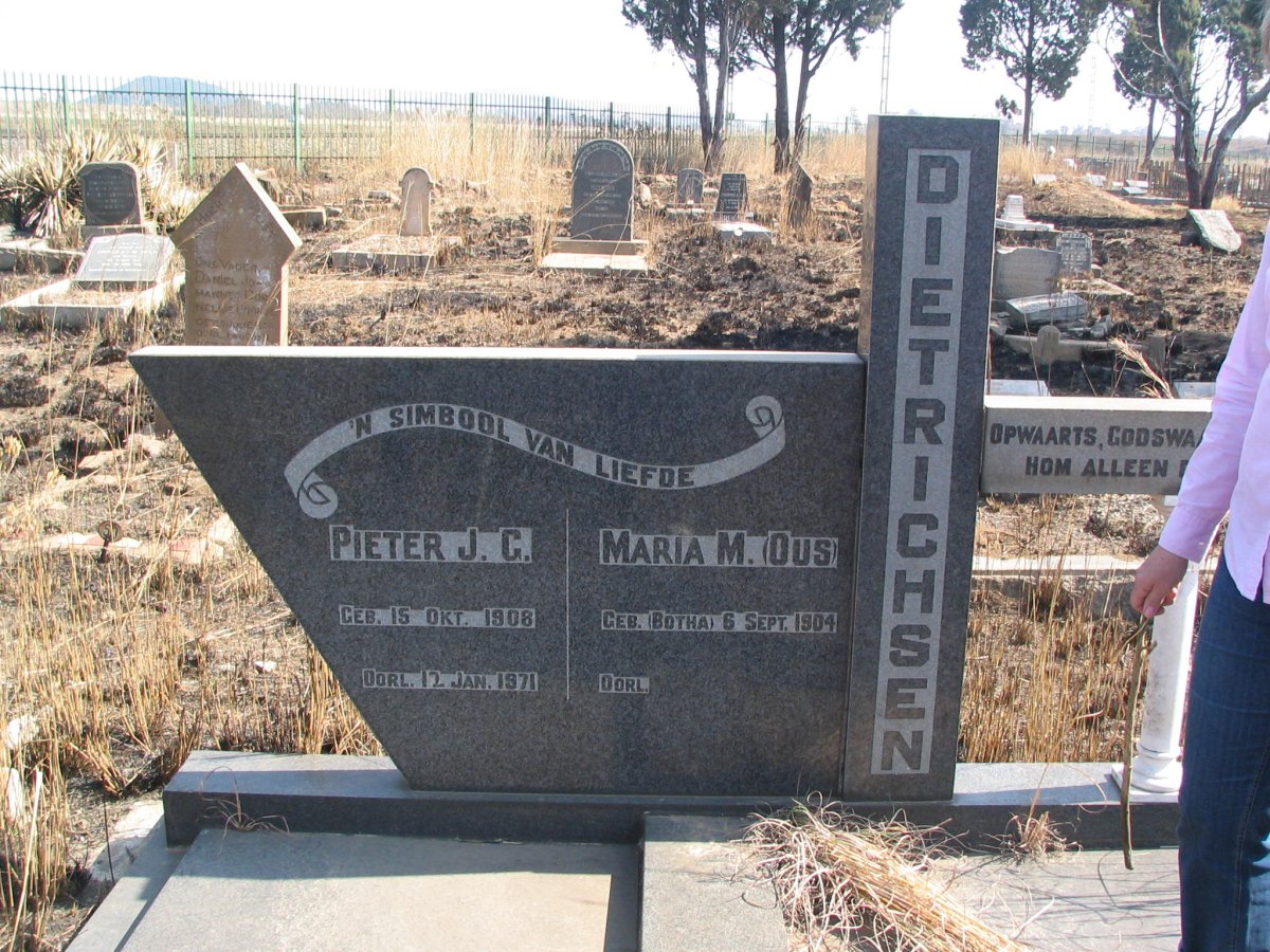 DIETRICHSEN Pieter J.C. 1908-1971 &amp; Maria M. BOTHA 1904-