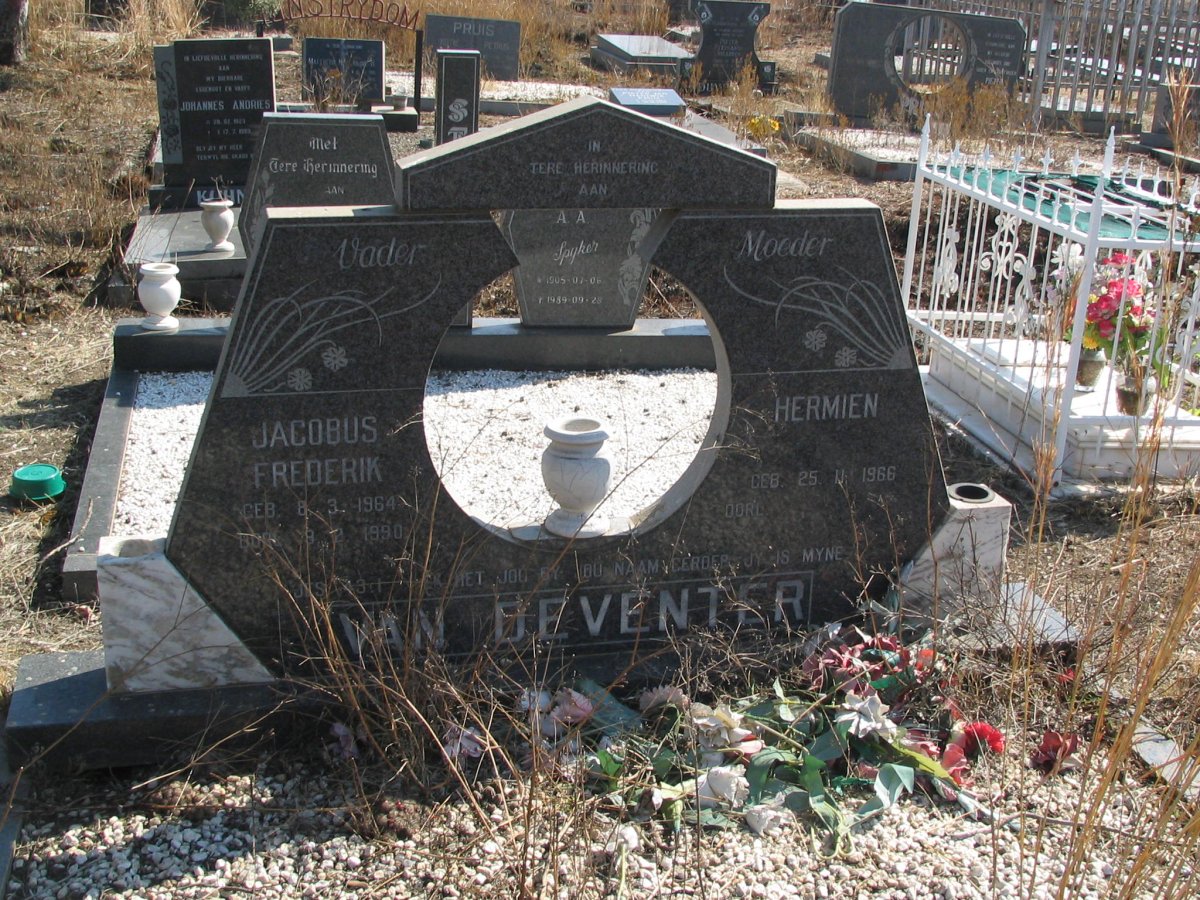 DEVENTER Jacobus Frederik, van 1964-1990 &amp; Hermien 1966-