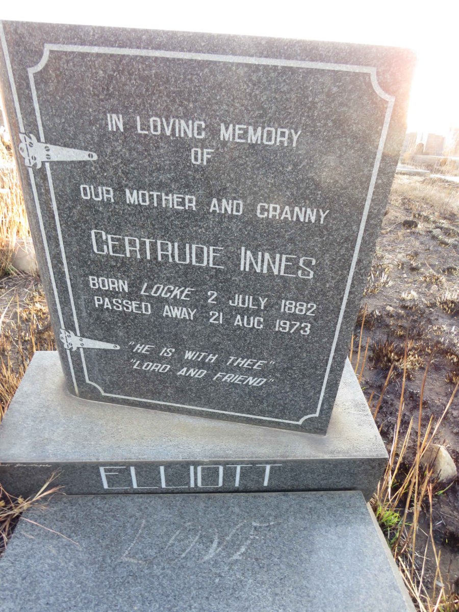 ELLIOTT Gertrude Innes nee LOCKE 1882-1973