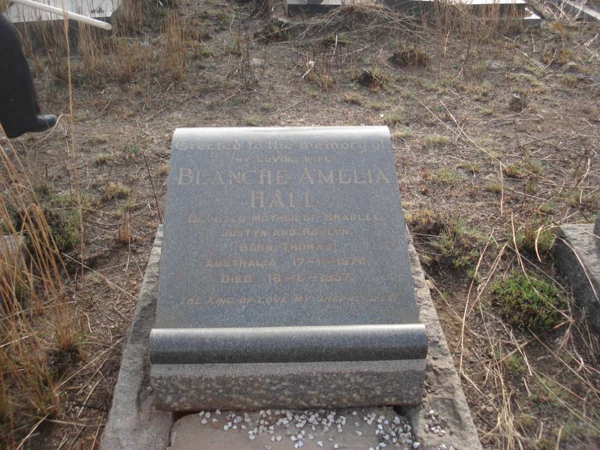 HALL Blanche Amelia nee THOMAS 187?-19?7