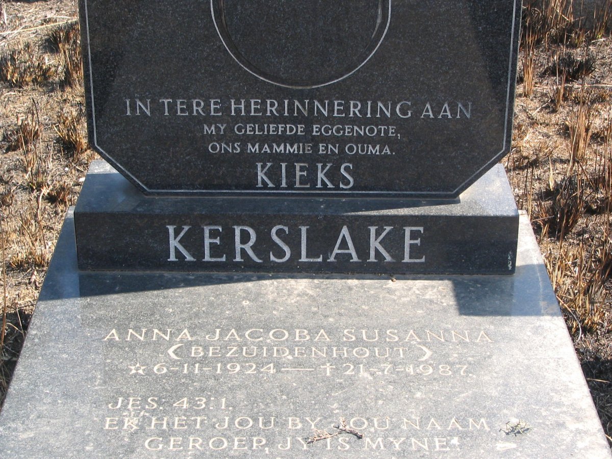 KERSLAKE Anna Jacoba Susanna nee BEZUIDENHOUT 1924-1987 