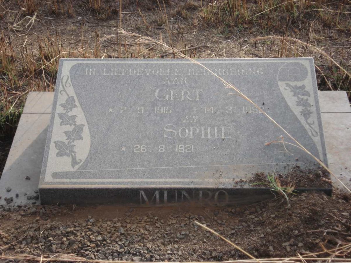 MUNRO Gert 1915-1992 &amp; Sophie 1921-