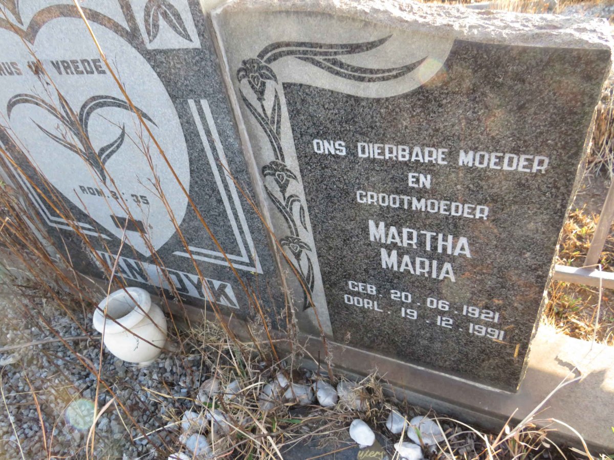 WYK Johannes Jurgens, van 1915-1969 & Martha Maria 1921-1991_3