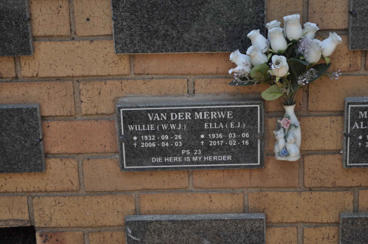 MERWE W.W.J., van der 1932-2006 &amp; Ella E.J. 1936-2017