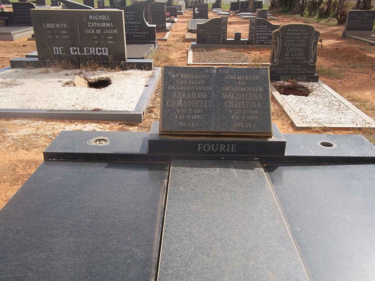 FOURIE Abraham Christoffel 1911-1981 &amp; Magdalena Christina 1914-1986