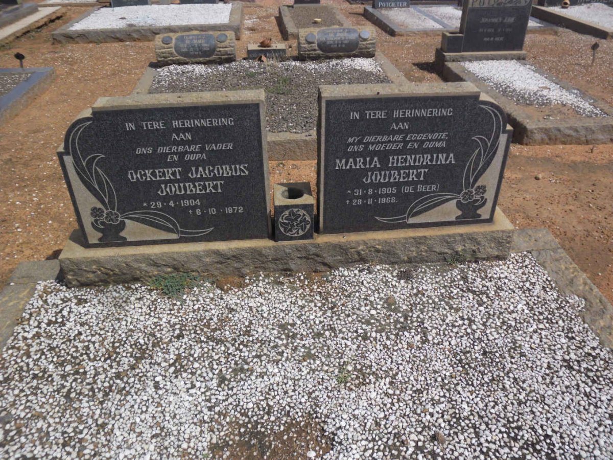 JOUBERT Ockert Jacobus 1904-1972 &amp; Maria Hendrina DE BEER 1905-1968