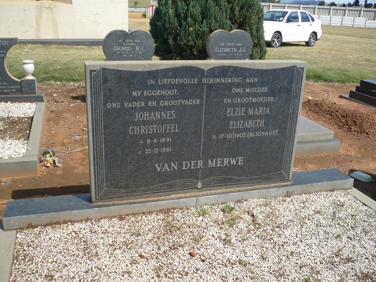 MERWE Johannes Christoffel, van der 1891-1981 &amp; Elzie Maria Elizabeth BLIGNAUT 1905-