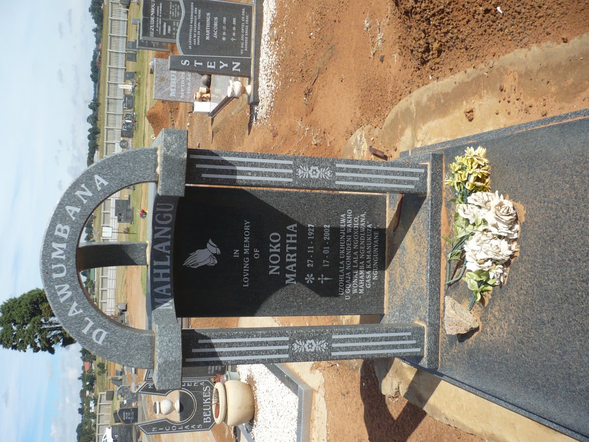 MAHLANGU Noko Martha 1927-2002