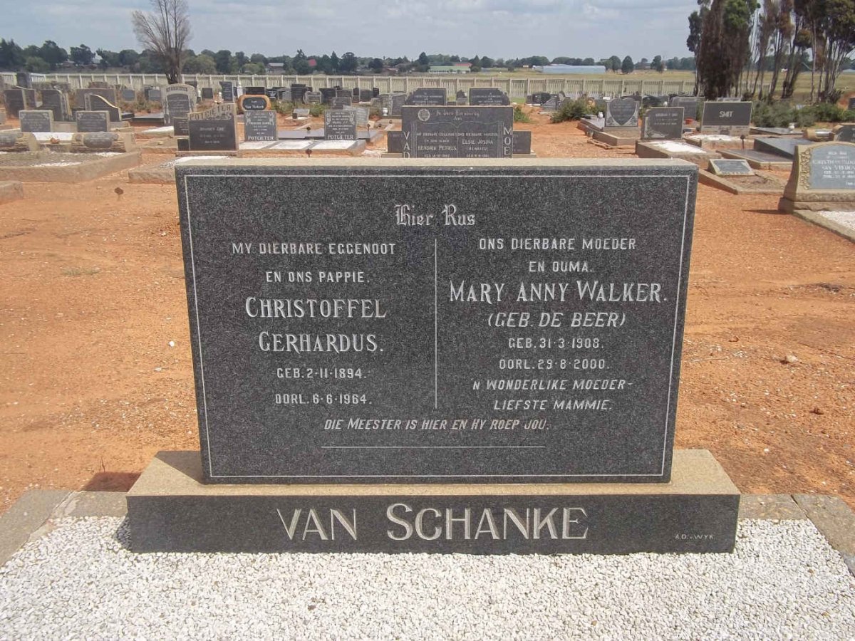 SCHANKE Christoffel Gerhardus, van 1894-1964 &amp; Mary Anny Walker DE BEER 1908-2000