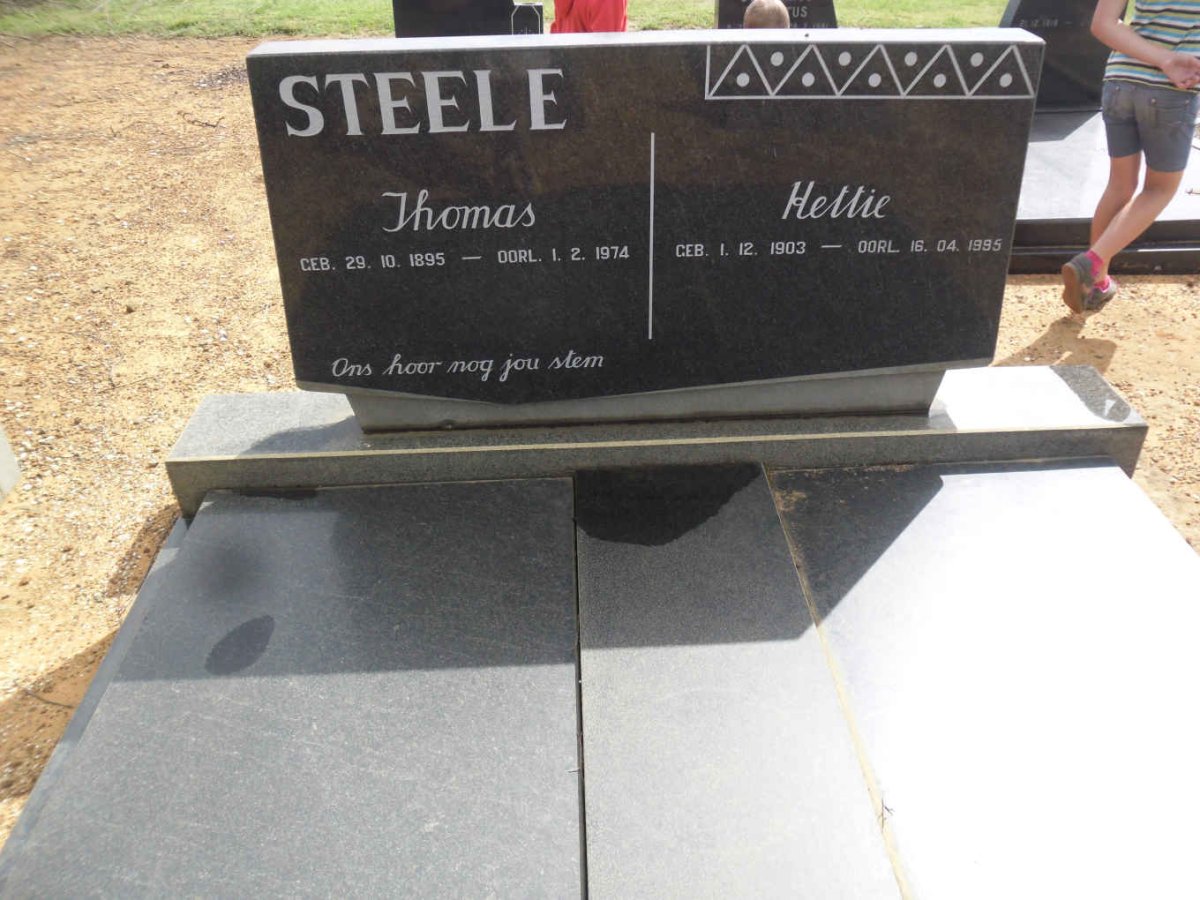STEELE Thomas 1895-1974 &amp; Hettie 1903-1995