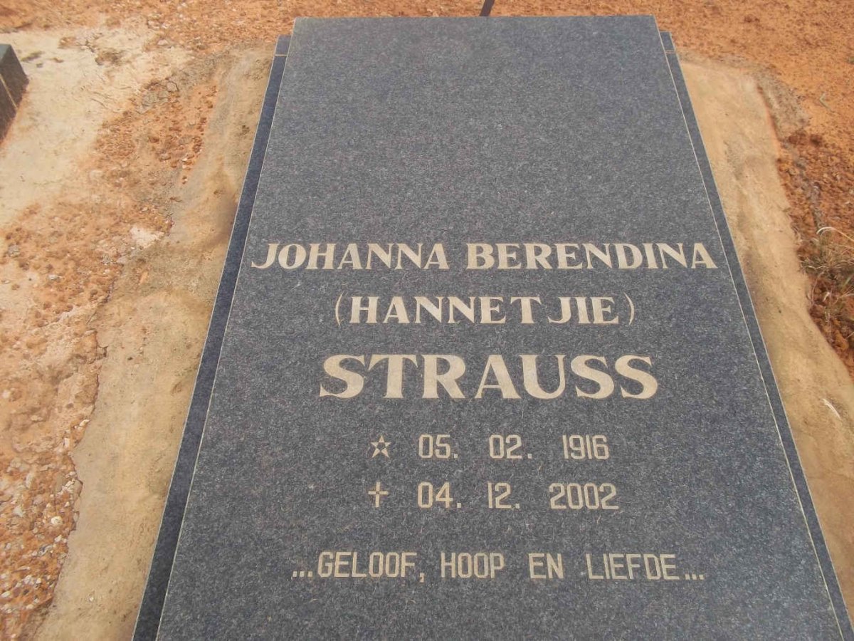 STRAUSS Johanna Berendina 1916-2002