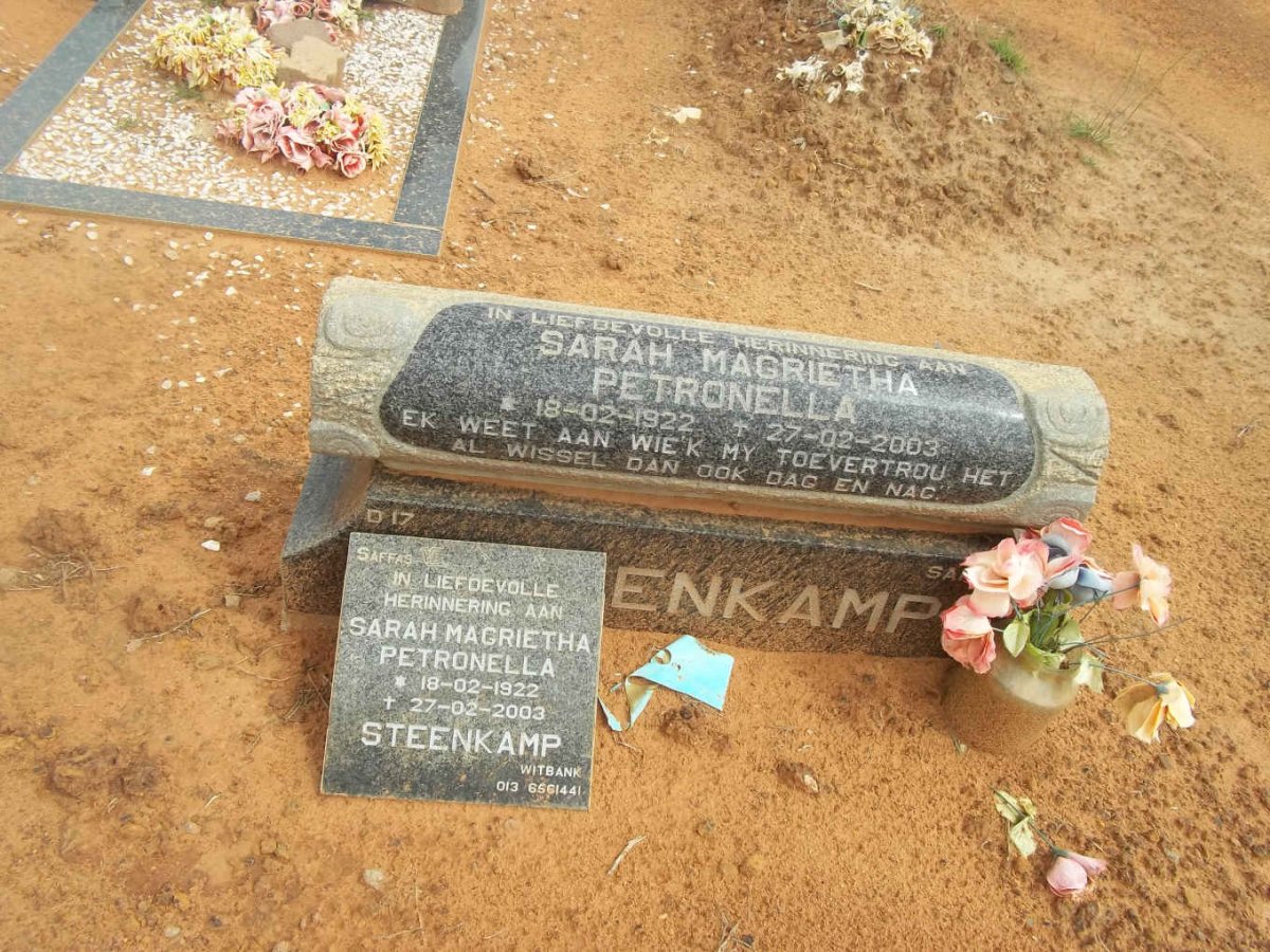 STEENKAMP Sarah Magrietha Petronella 1922-2003