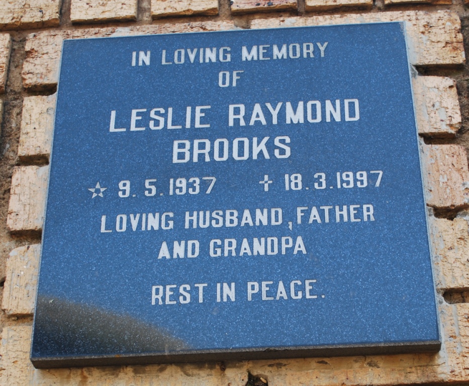 BROOKS Leslie Raymond 1937-1997