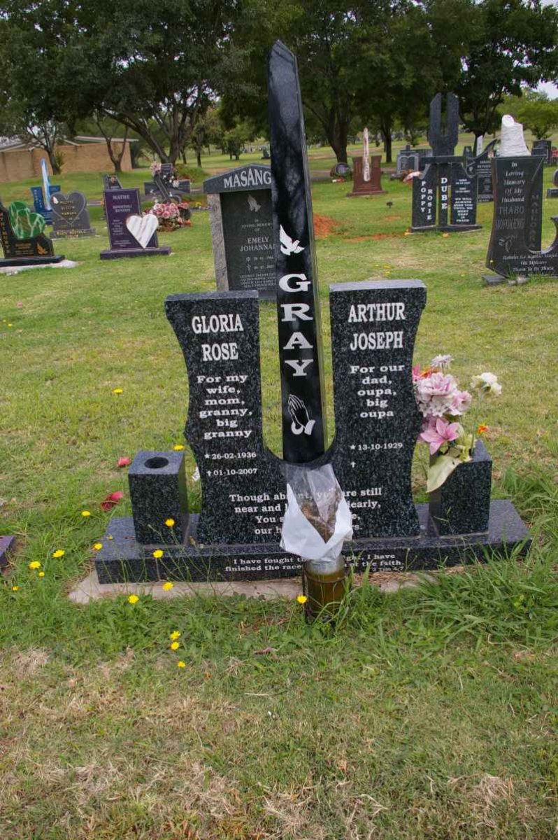 GRAY Arthur Joseph 1929- &amp; Gloria Rose 1936-2007