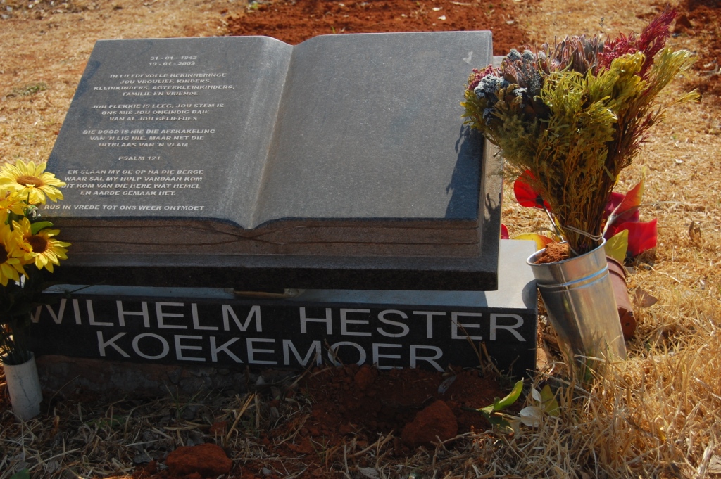 KOEKEMOER Wilhelm 1942-2009 &amp; Hester