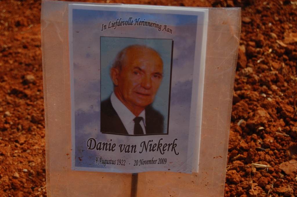 NIEKERK Danie, van 1922-2009
