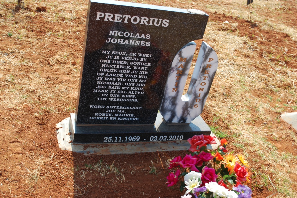 PRETORIUS Nicolaas Johannes 1969-2010