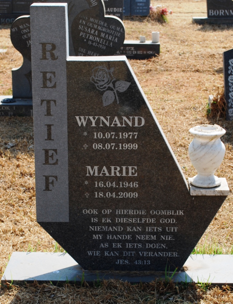 RETIEF Wynand 1977-1999 &amp; Marie 1946-2009