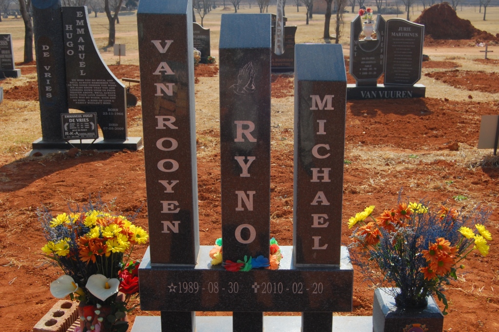 ROOYEN Ryno Michael, van 1989-2010