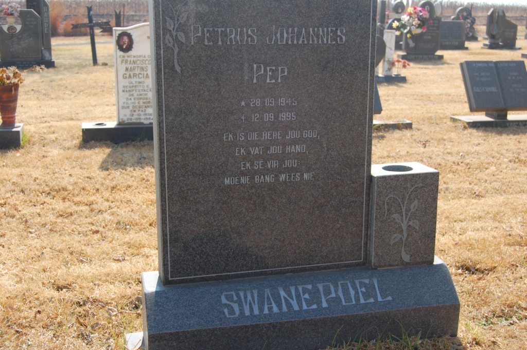 SWANEPOEL Petrus Johannes 1945-1995