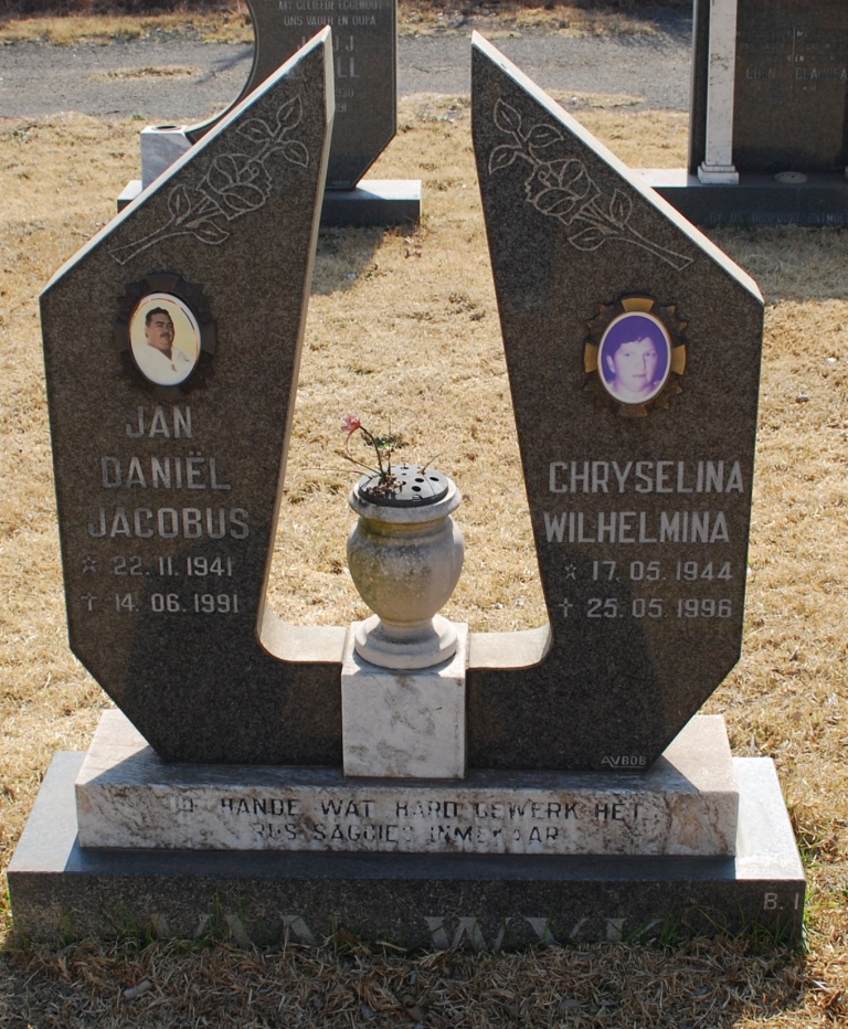 WYK Jan Daniël Jacobus, van 1941-1991 &amp; Chryselina Wilhelmina 1944-1996