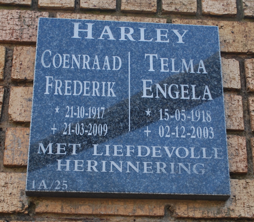 HARLEY Coenraad Frederik 1917-2009 &amp;  Telma Engela 1918-2003
