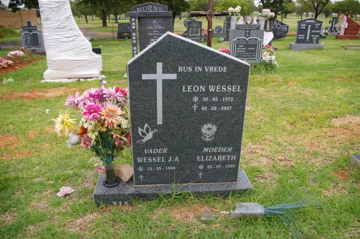 ? Wessel J.A. 1944- &amp; Elizabeth 1950- :: ? Leon Wessel 1972-2007