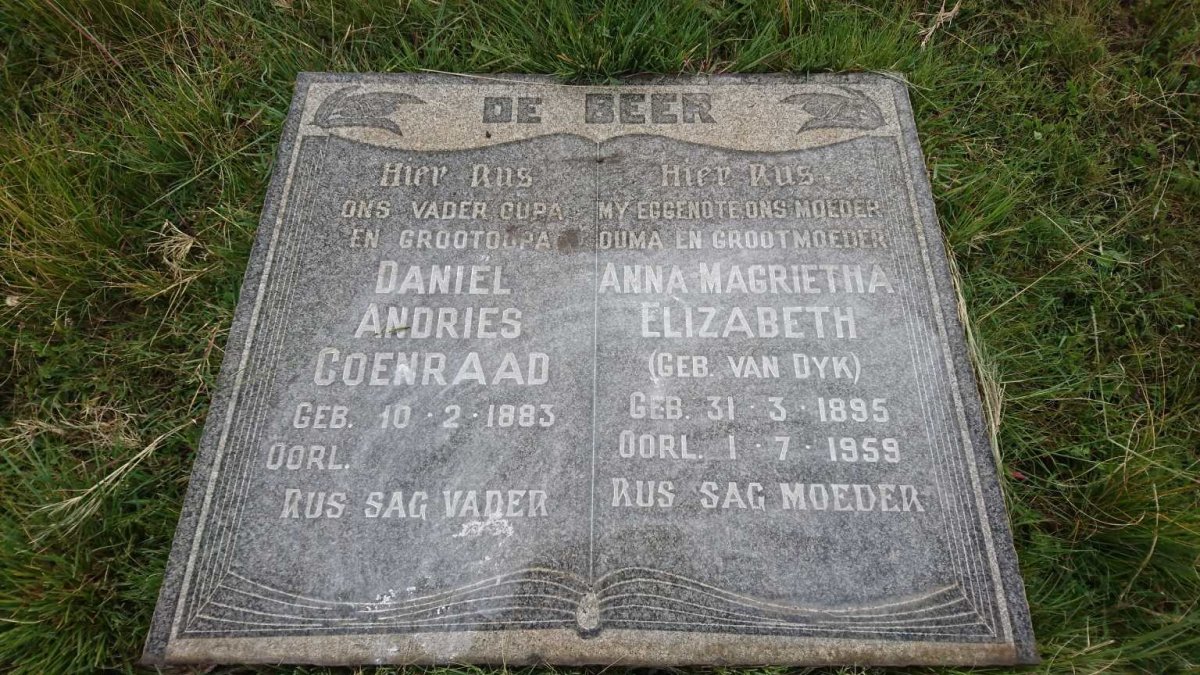 BEER Daniel Andries Coenraad, de 1883- &amp; Anna Magrietha Elizabeth VAN DYK 1895-1959