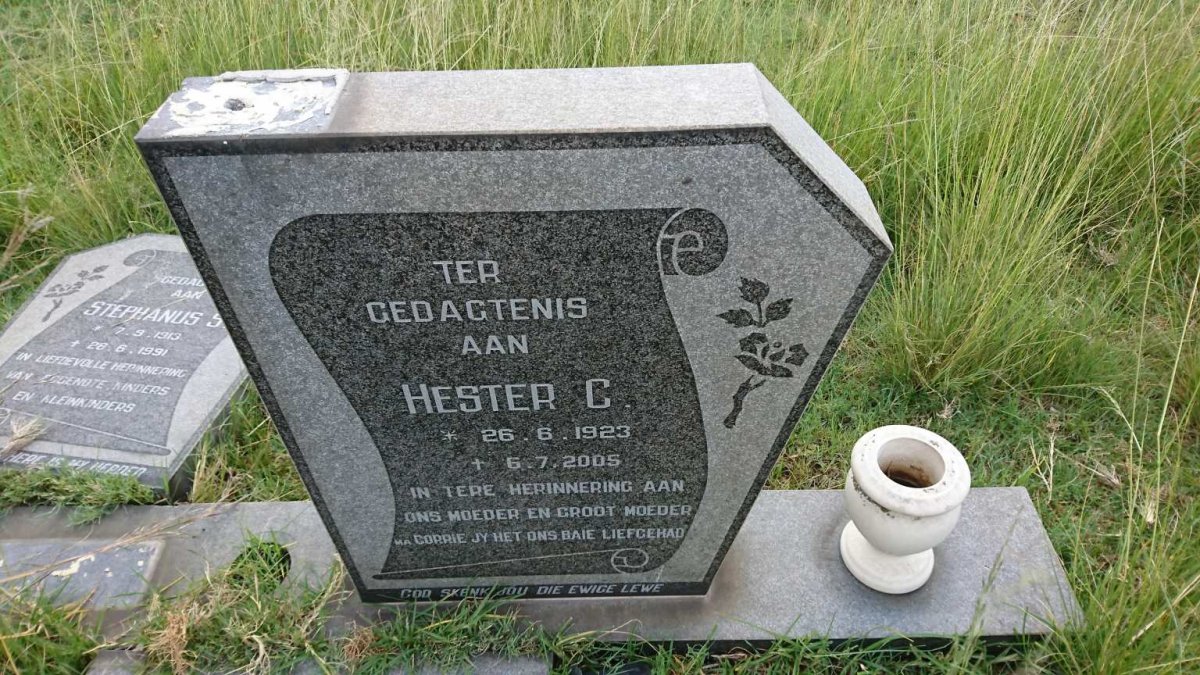GRIFFIN Hester C. 1923-2005