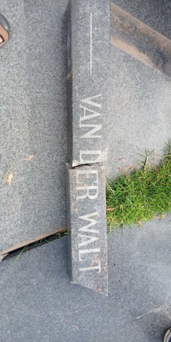 WALT, van der