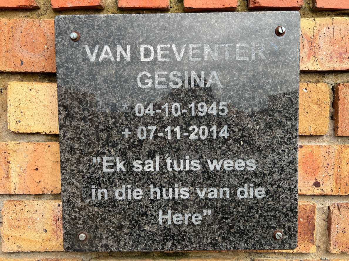 DEVENTER Gesina, van 1945-2014