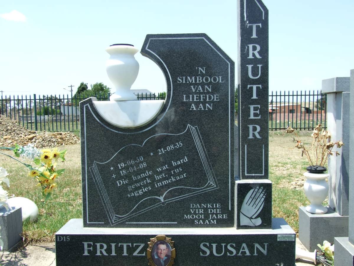 TRUTER Fritz 1930-2008 &amp; Susan 1935-