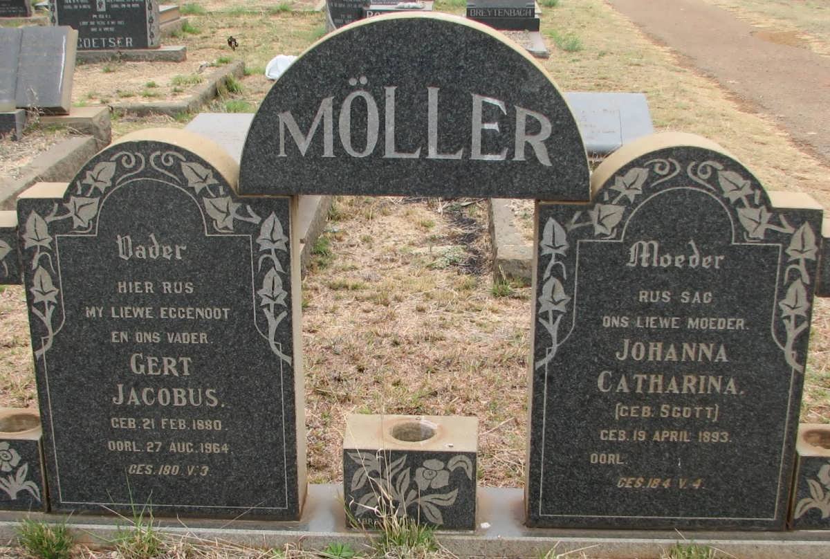 MÖLLER Gert Jacobus 1880-1964 &amp; Johanna Catharina SCOTT 1893-