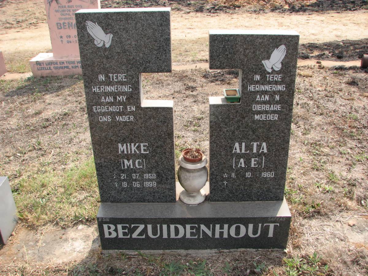 BEZUIDENHOUT M.C. 1958-1999 &amp; A.E. 1960-