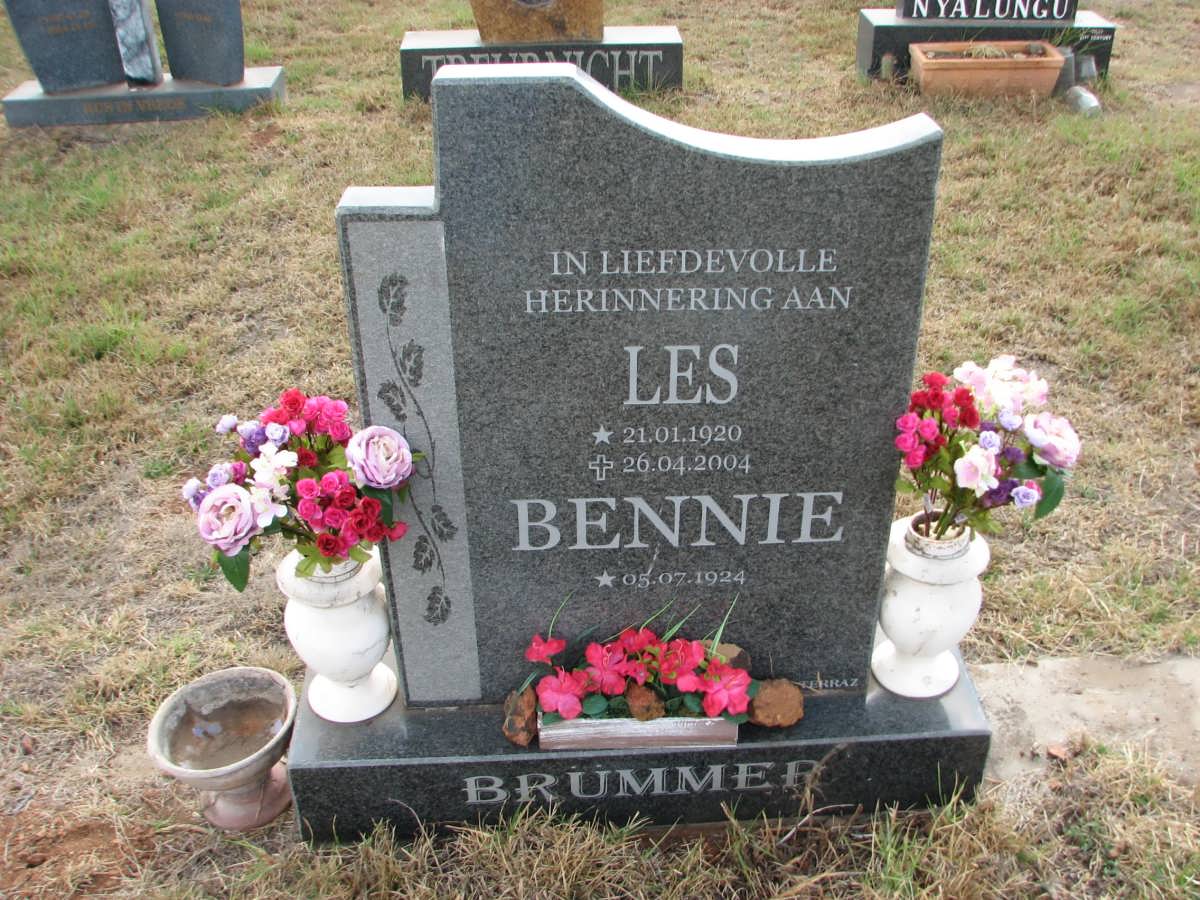 BRÜMMER Les 1920-2004 &amp; Bennie 1924-